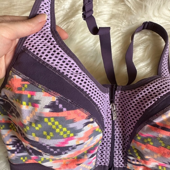 VSX Sports Bra Zip Front - Picture 2 of 4